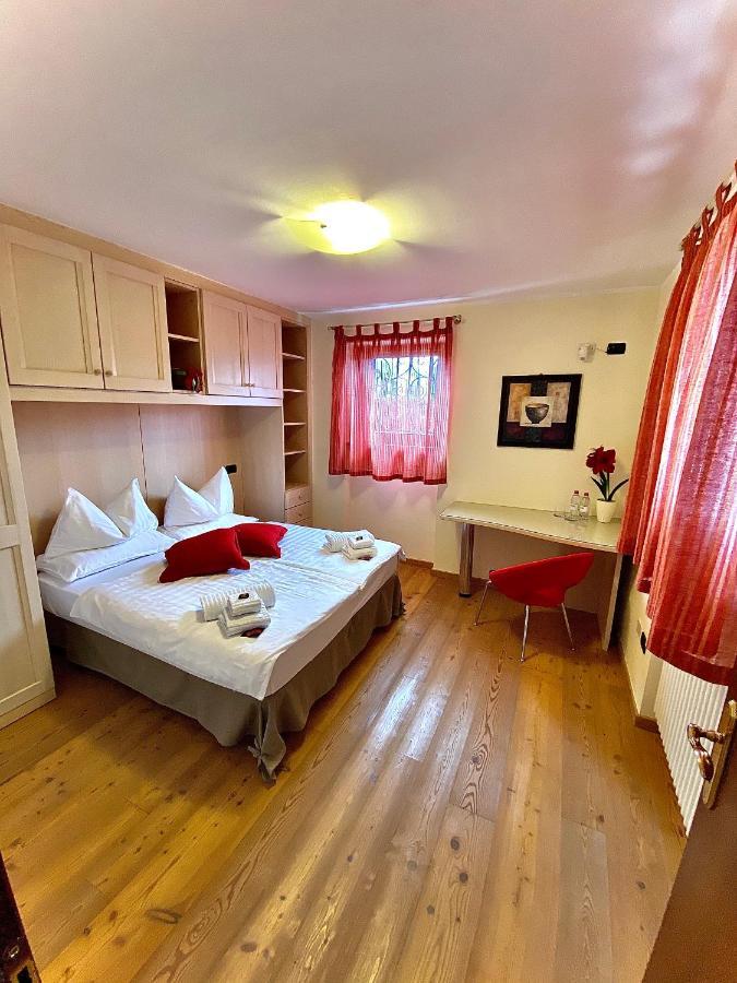 Appartamento Le Colonne - Relais Villa Quercia Tassullo Εξωτερικό φωτογραφία